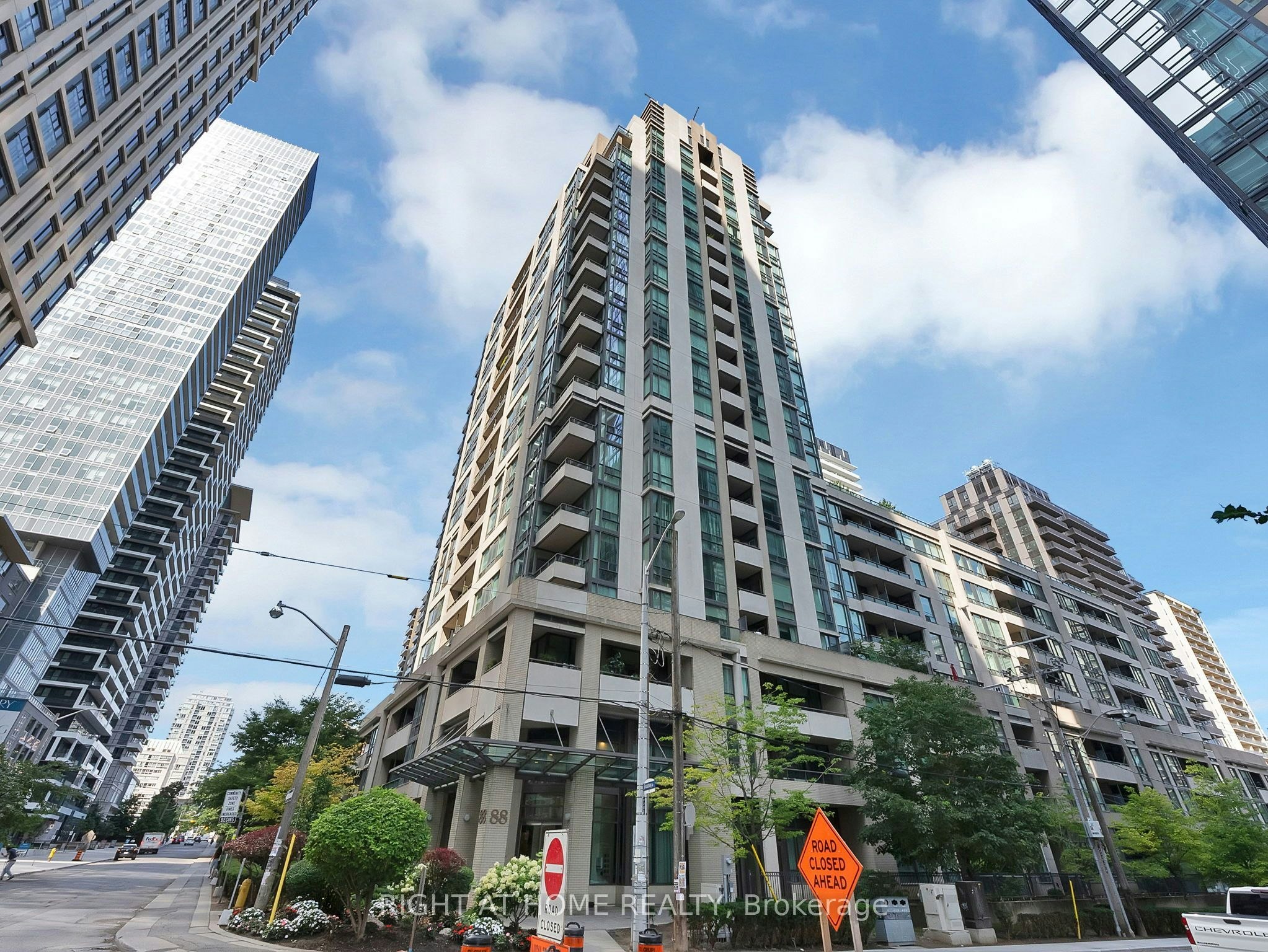 812-88 Broadway Avenue, Toronto, ON, M4P 0A5