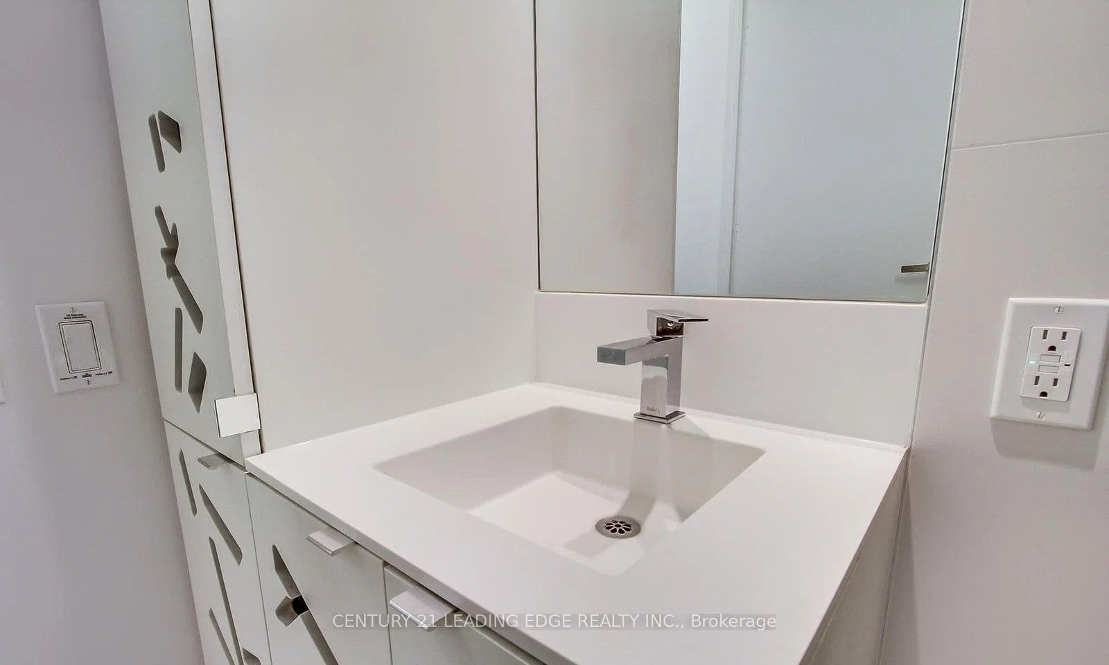 2512-125 Peter Street, Toronto, ON, M5V 0M2 - 5