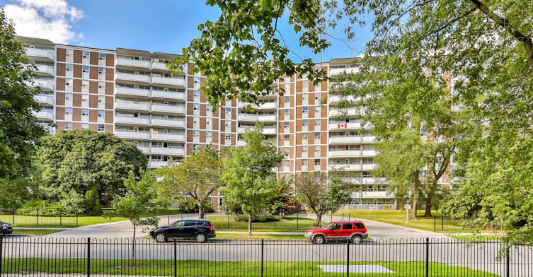 719-100 Rowena Drive, Toronto, ON, M3A 1P9