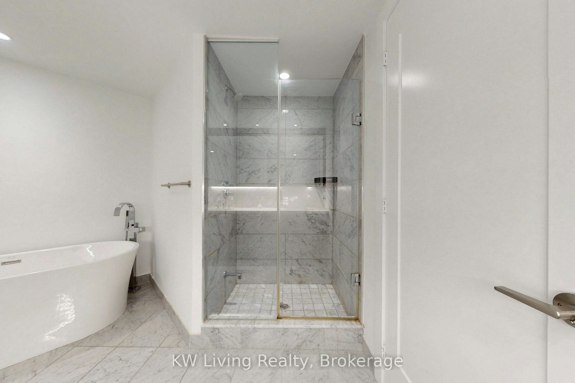 GPH 12-1 Edgewater Drive, Toronto, ON, M5A 0L1 - 34