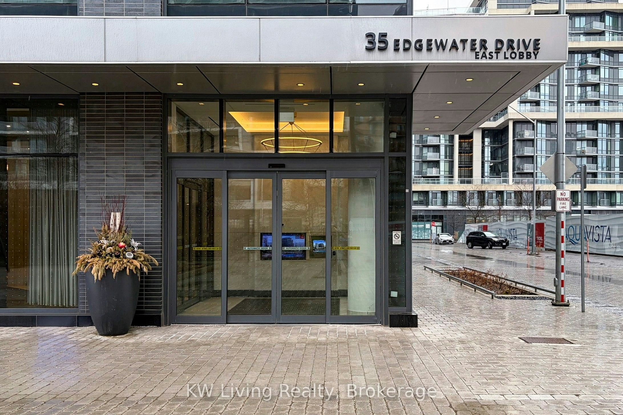 GPH 12-1 Edgewater Drive, Toronto, ON, M5A 0L1 - 5