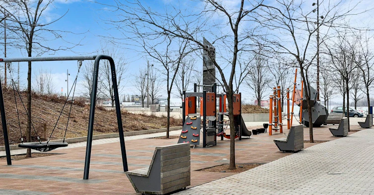 GPH 12-1 Edgewater Drive, Toronto, ON, M5A 0L1 - 49