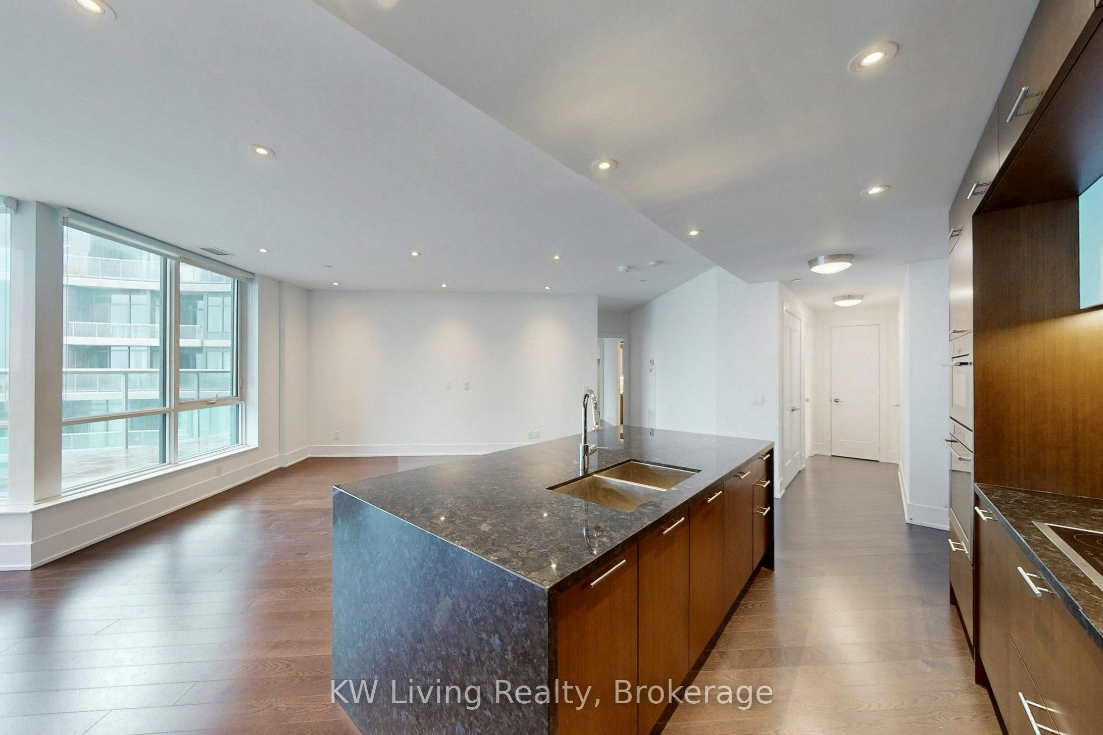 GPH 12-1 Edgewater Drive, Toronto, ON, M5A 0L1 - 24