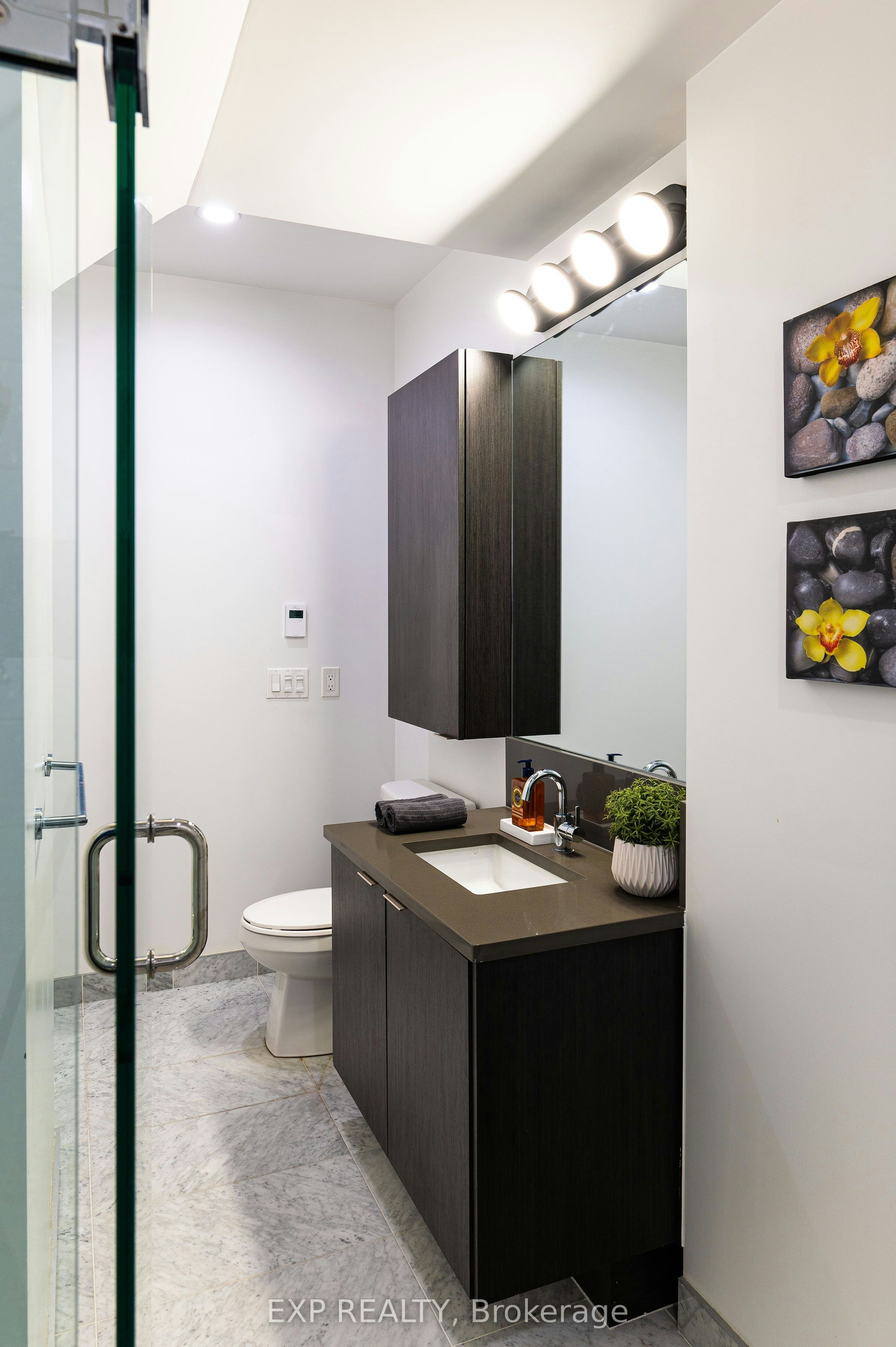 PH03-38 Iannuzzi Street, Toronto, ON, M5V 0S2 - 19