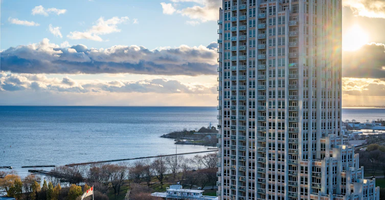 PH03-38 Iannuzzi Street, Toronto, ON, M5V 0S2 - 32
