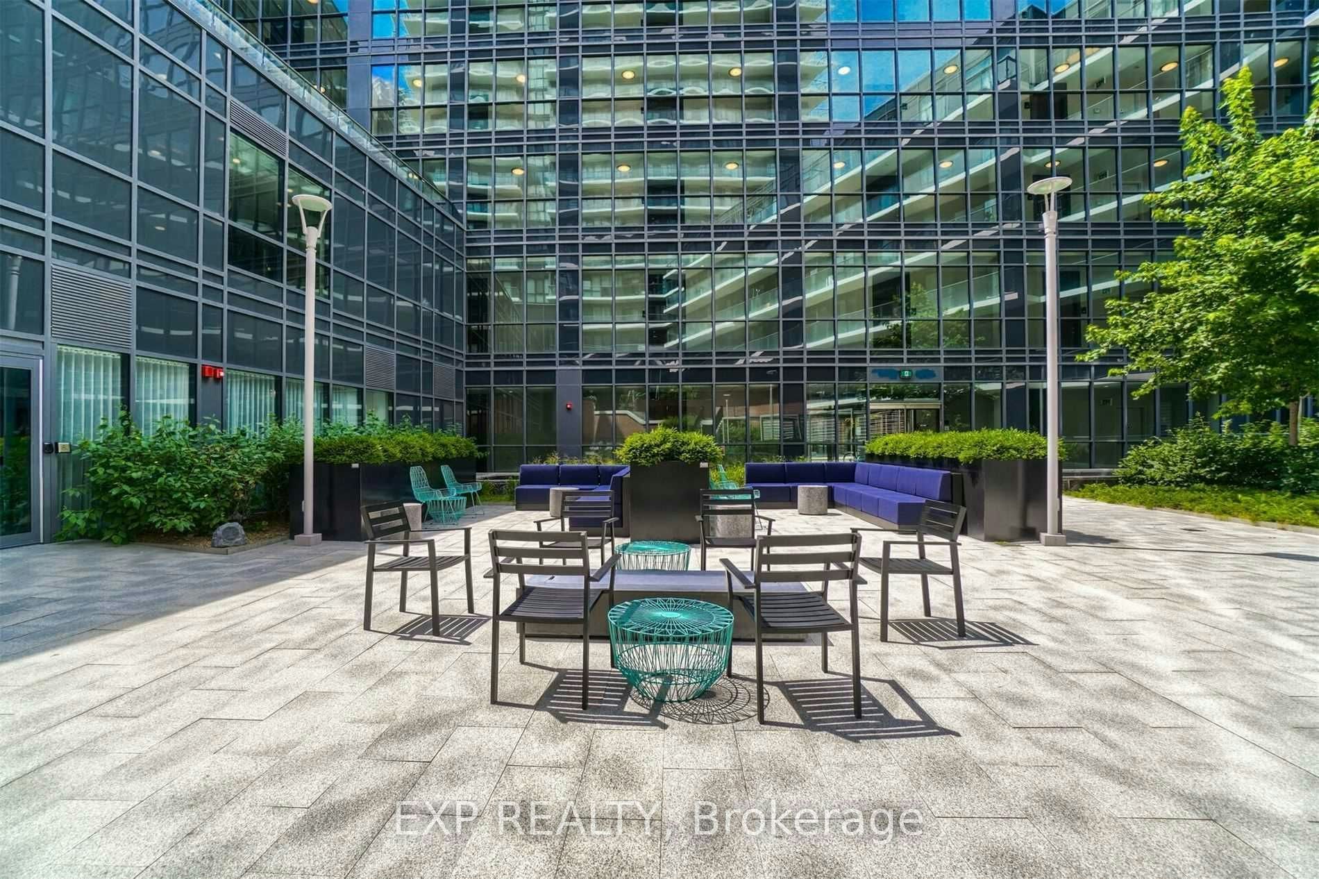 PH03-38 Iannuzzi Street, Toronto, ON, M5V 0S2 - 36