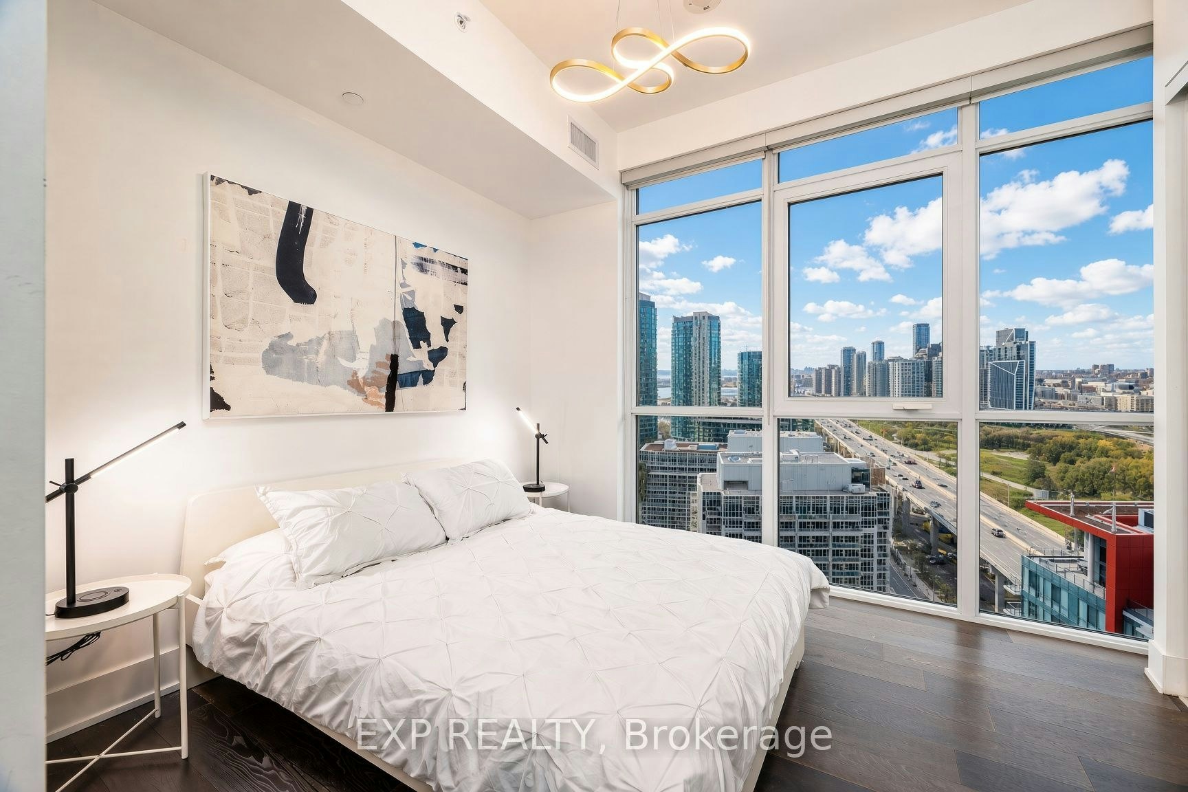 PH03-38 Iannuzzi Street, Toronto, ON, M5V 0S2 - 21