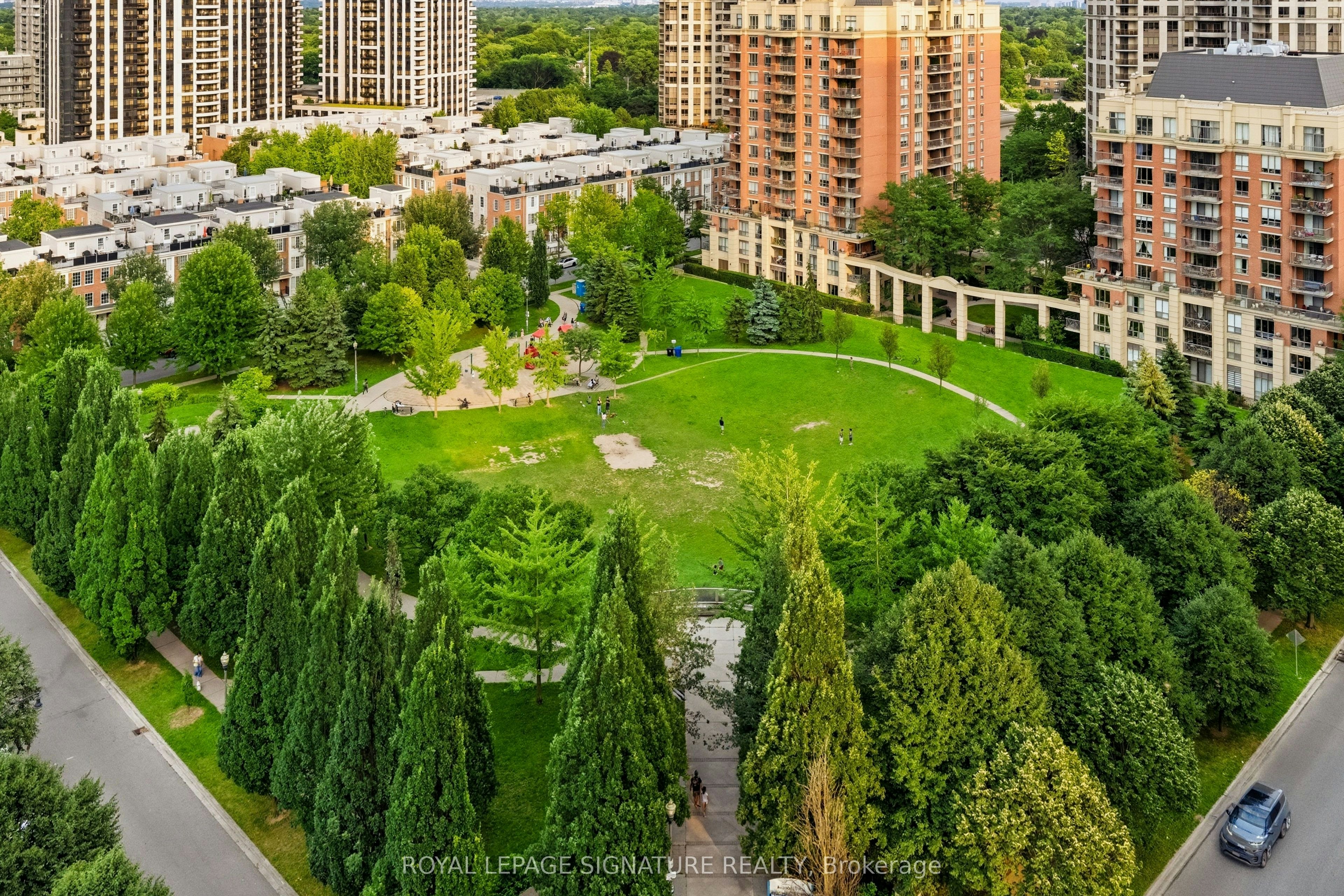 1609-16 Harrison Garden Boulevard, Toronto, ON, M2N 7J6 - 31