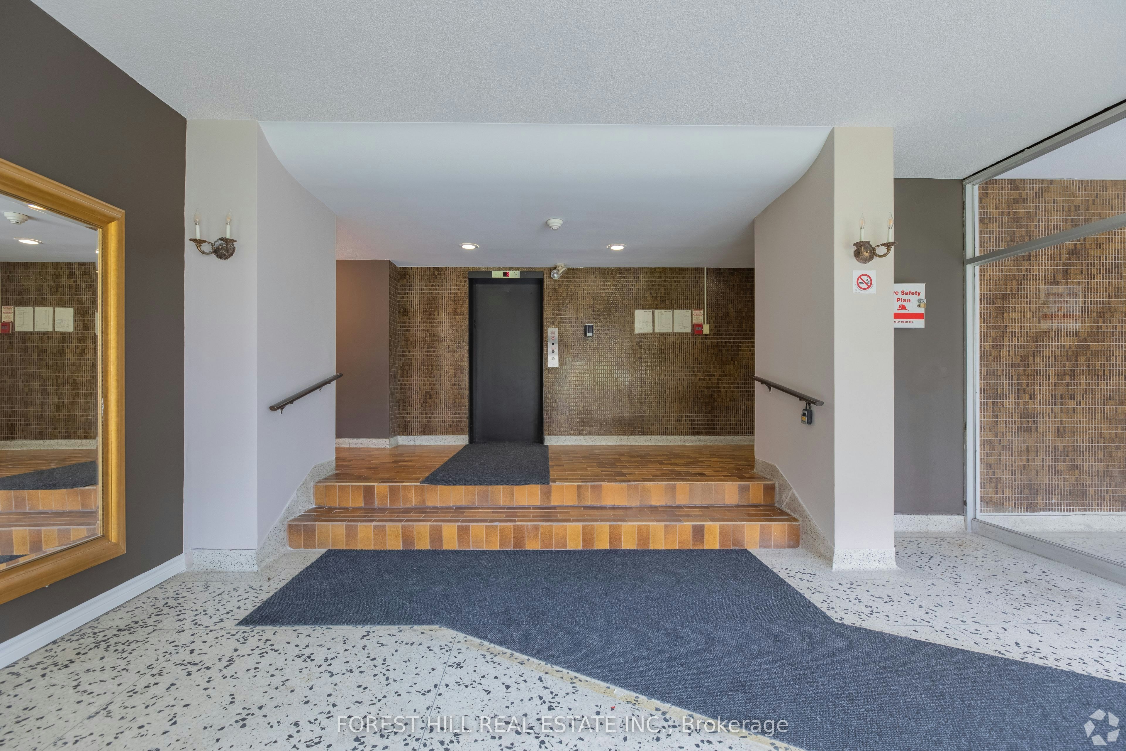 512-32 Clayland Drive, Toronto, ON, M3A 2A5 - 3