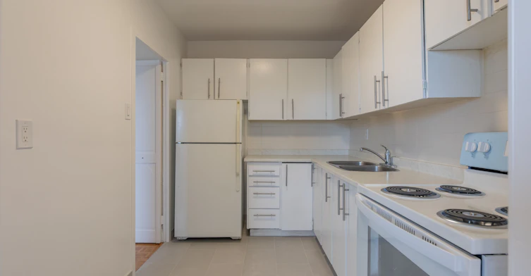 512-32 Clayland Drive, Toronto, ON, M3A 2A5 - 5