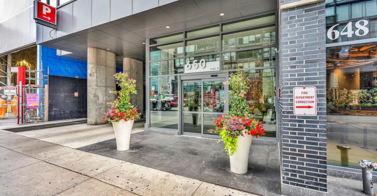 605-650 King Street W, Toronto, ON, M5V 0H6 - 2