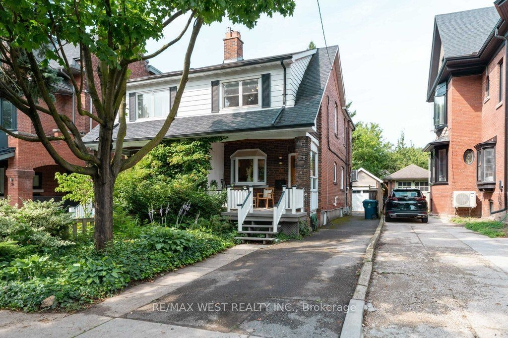 40 Delaware Avenue, Toronto, ON, M6H 2S7