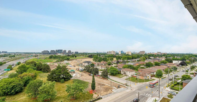 1106-120 Varna Drive, Toronto, ON, M6A 0B3 - 34