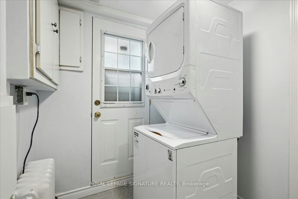 Lower-12 Castle View Avenue, Toronto, ON, M5R 1Y9 - 15