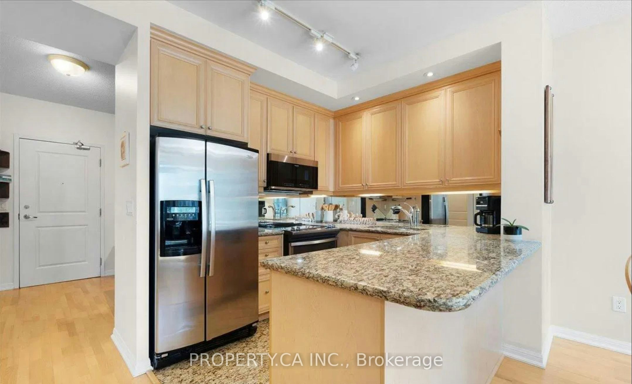 327-628 Fleet Street, Toronto, ON, M5V 1A8 - 3