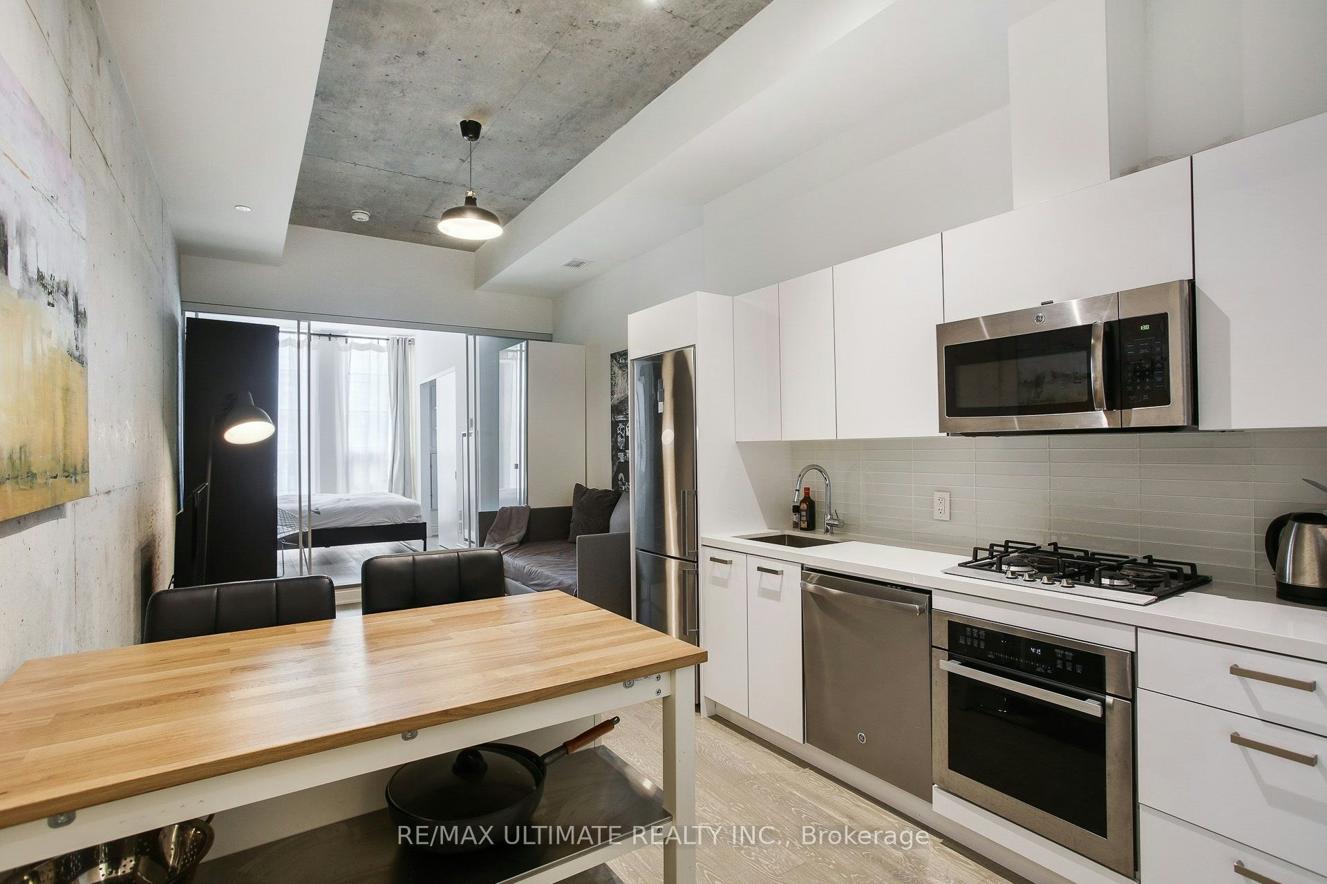 210-608 Richmond Street W, Toronto, ON, M5V 0N9 - 5