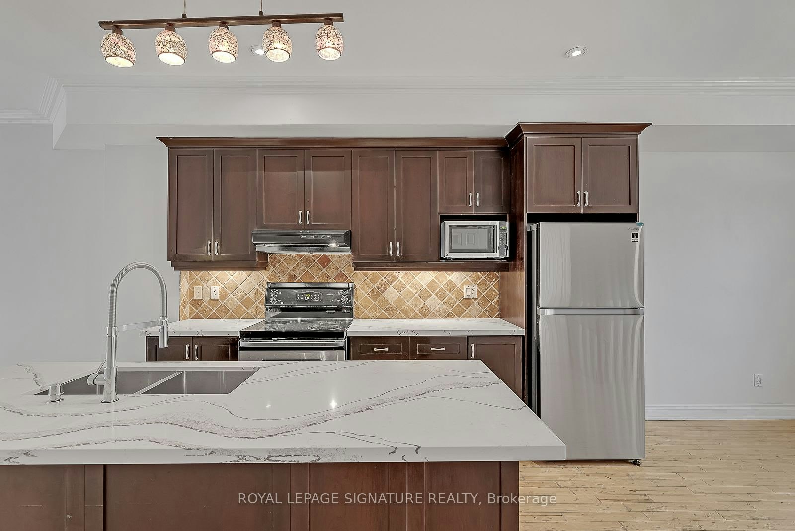 1019A College Street, Toronto, ON, M6H 1A8 - 12