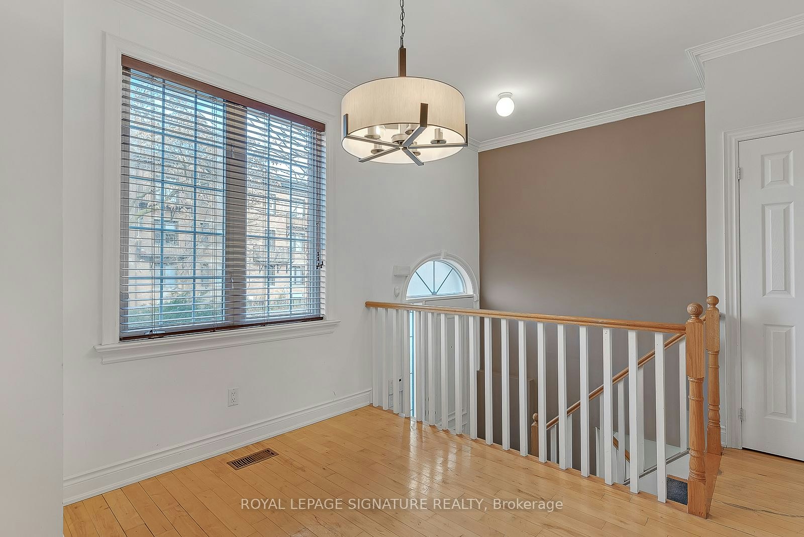 1019A College Street, Toronto, ON, M6H 1A8 - 6