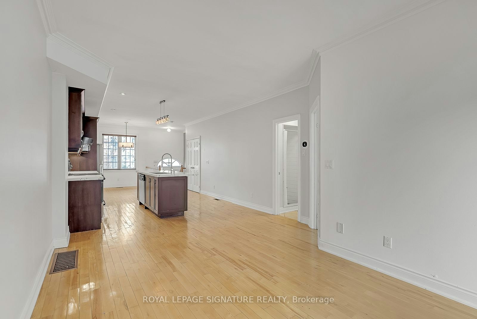 1019A College Street, Toronto, ON, M6H 1A8 - 19