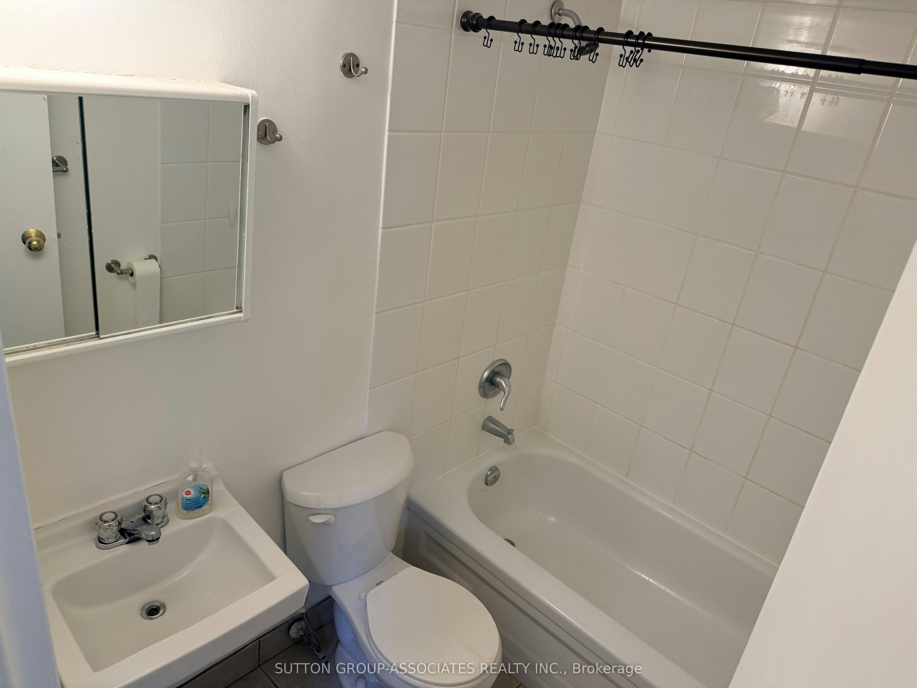 407-52 Metcalfe Street, Toronto, ON, M4X 1R8 - 10