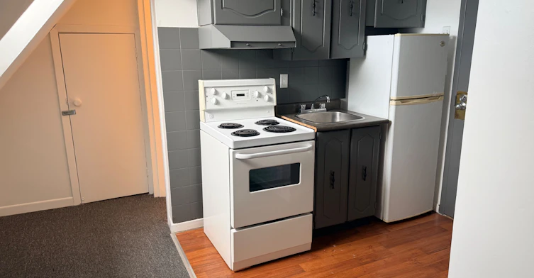 407-52 Metcalfe Street, Toronto, ON, M4X 1R8 - 3
