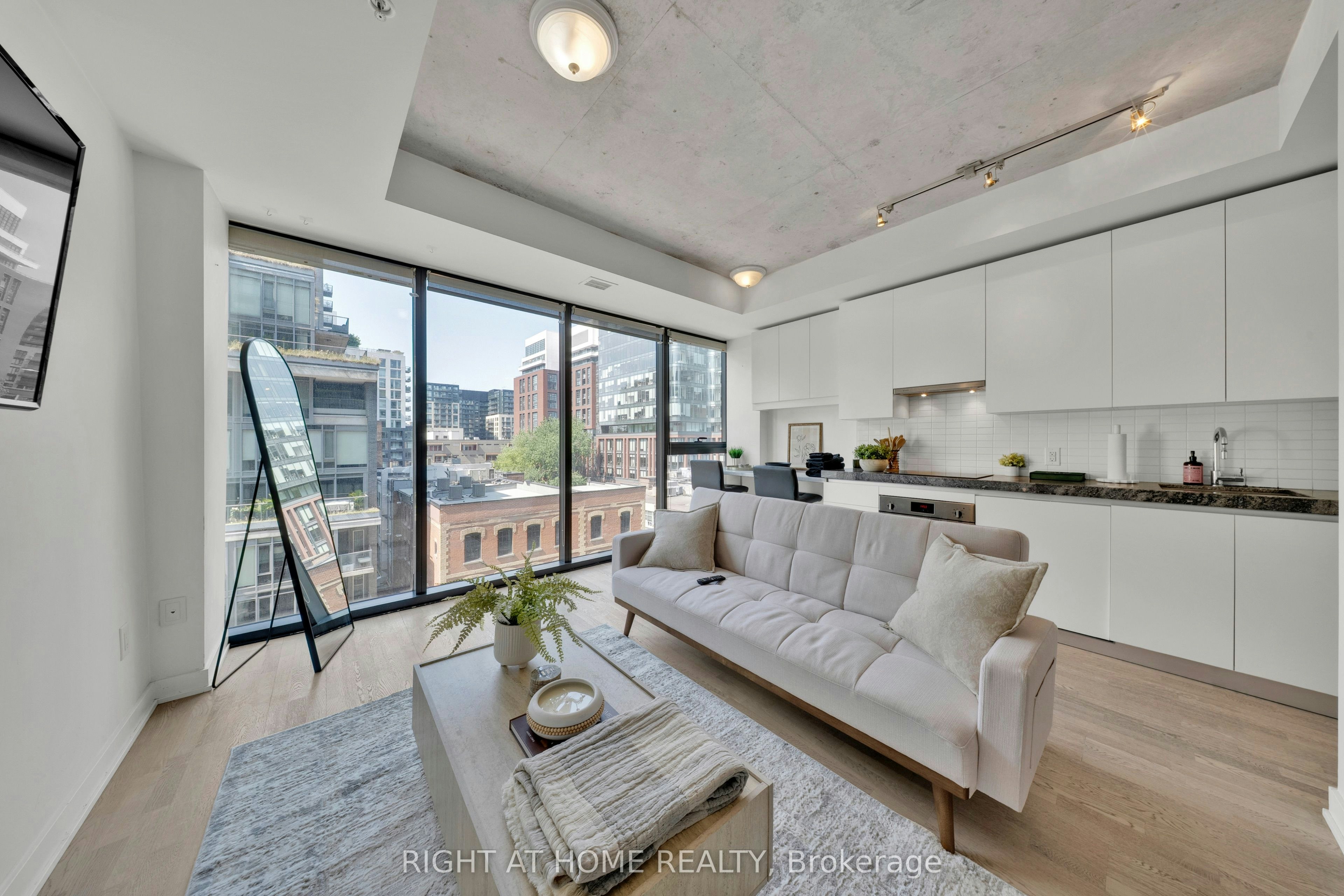 625-629 King Street W, Toronto, ON, M5V 1M5 - 8