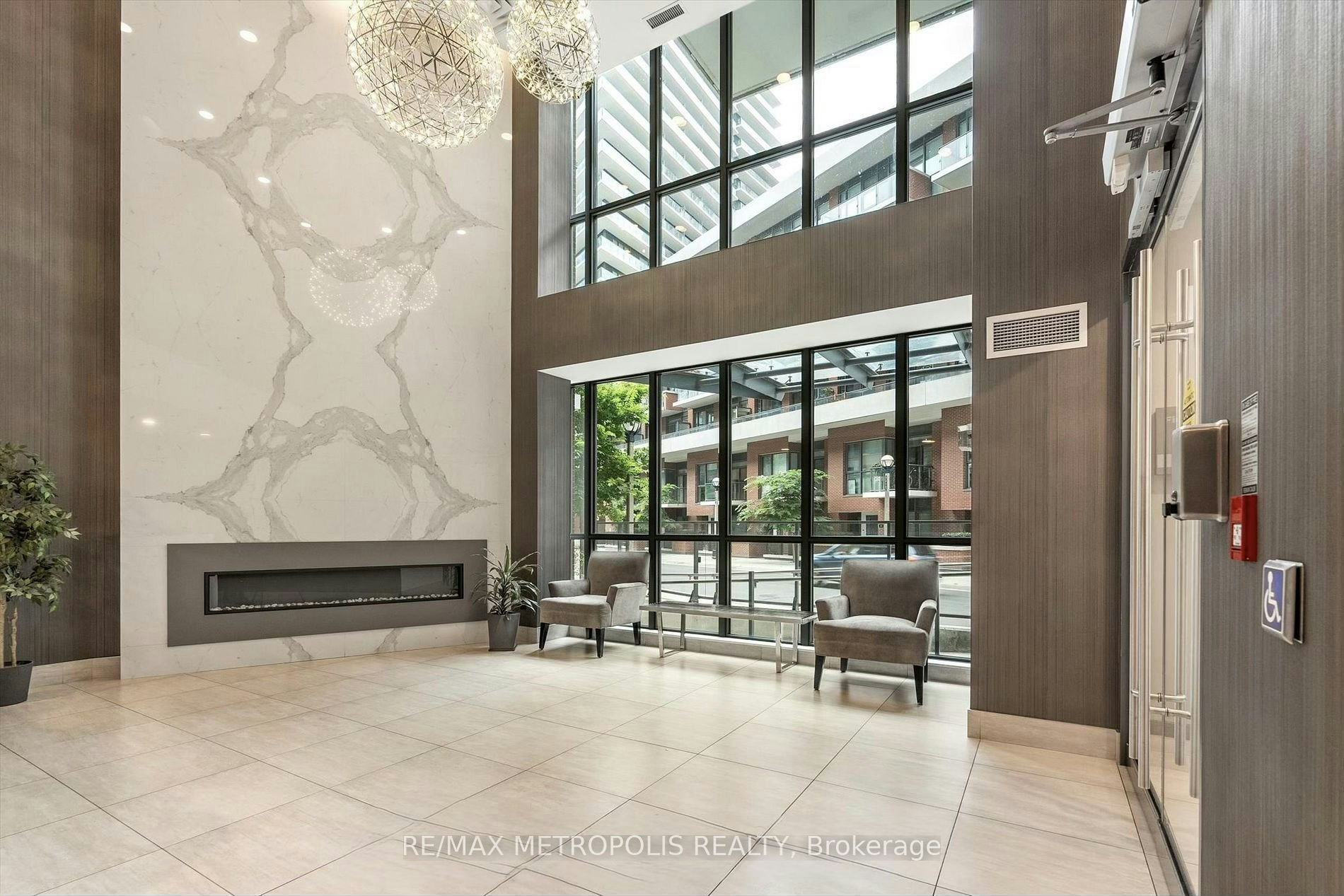 710-50 Bruyeres Mews, Toronto, ON, M5V 0H8 - 28