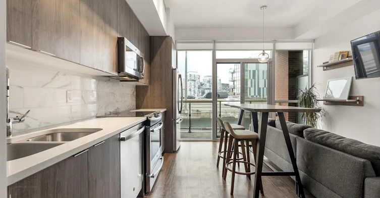 710-50 Bruyeres Mews, Toronto, ON, M5V 0H8 - 7