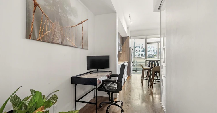 710-50 Bruyeres Mews, Toronto, ON, M5V 0H8 - 6