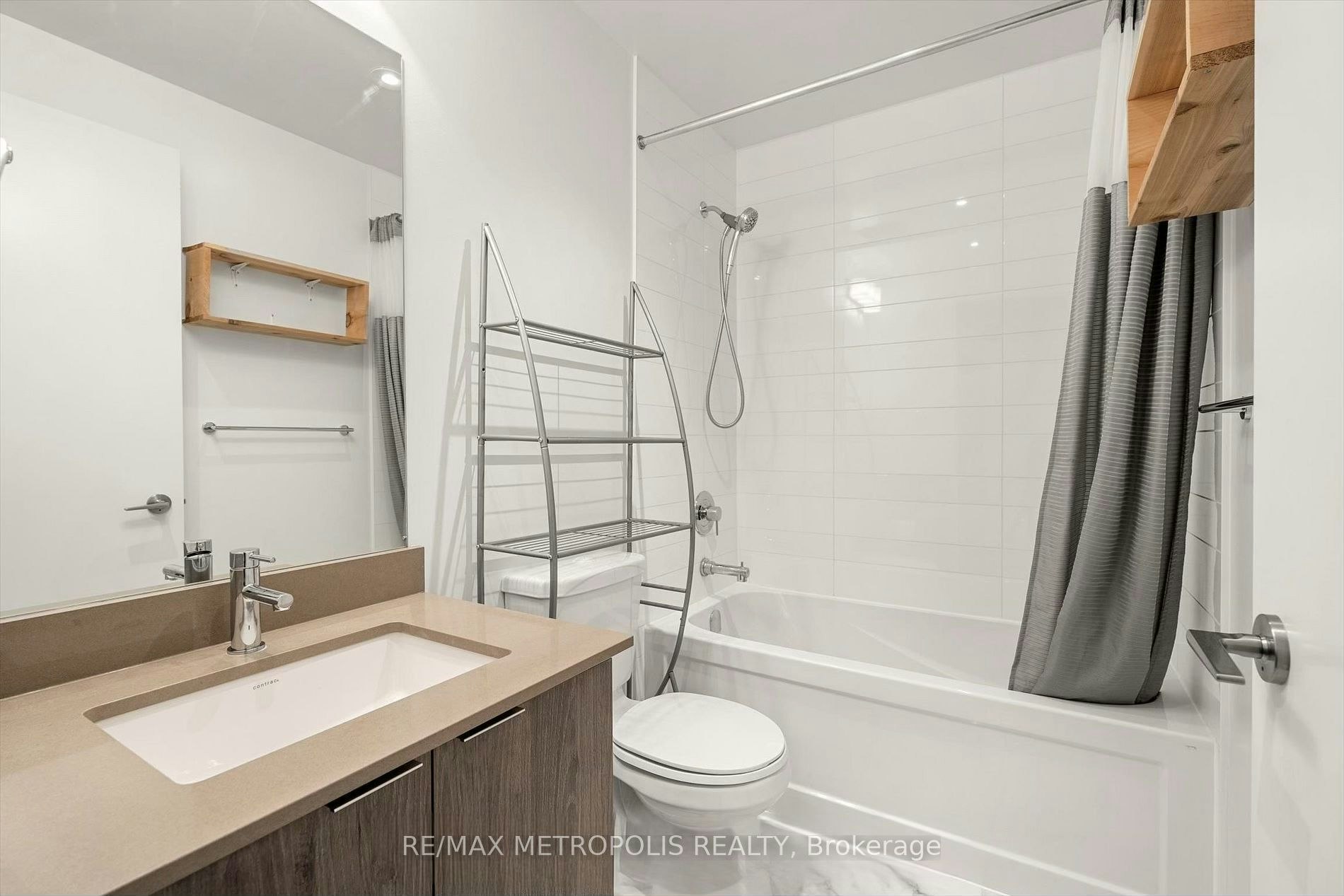 710-50 Bruyeres Mews, Toronto, ON, M5V 0H8 - 14