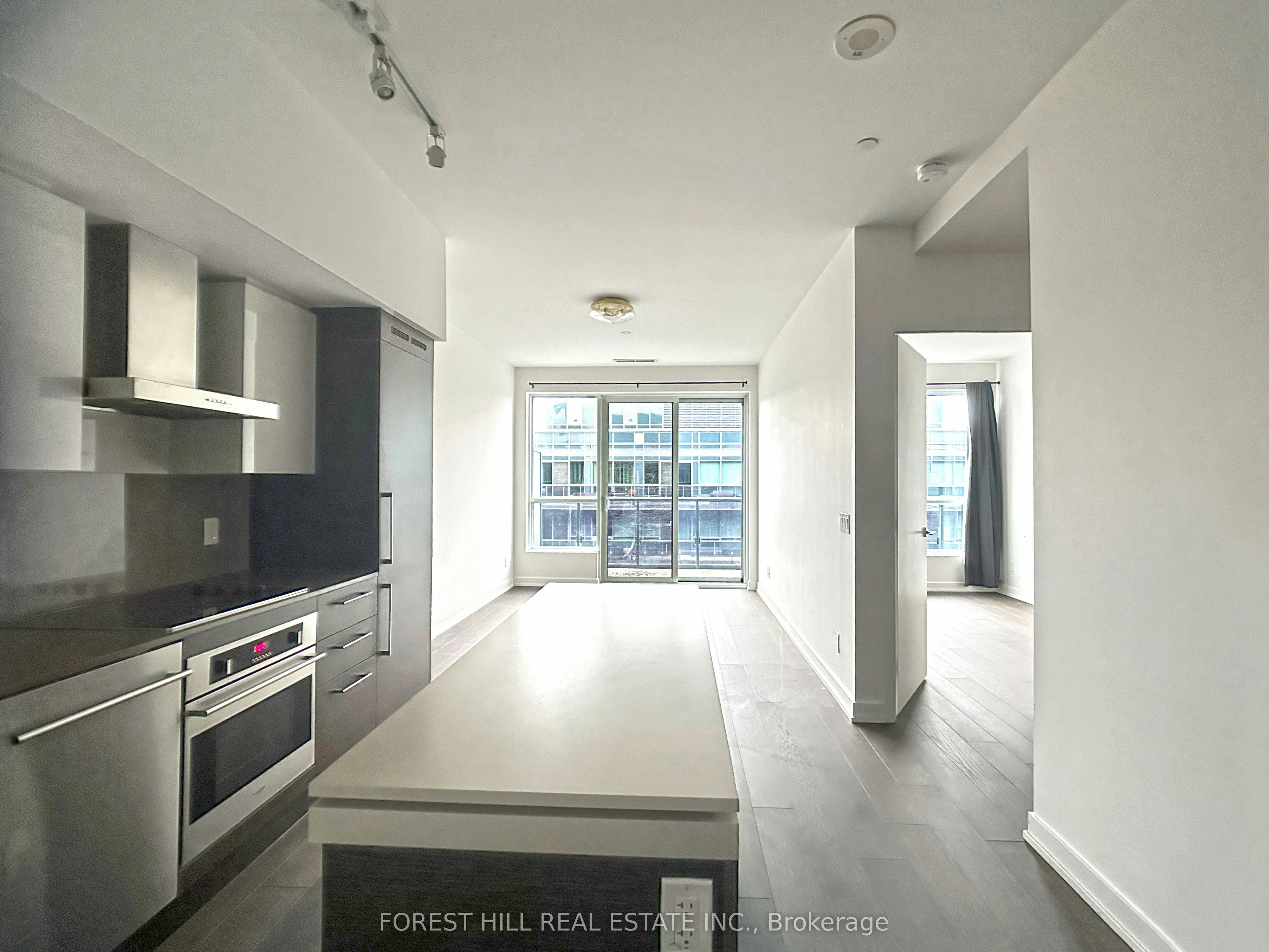 Ph15-1030 King Street W, Toronto, ON, M6K 3N3