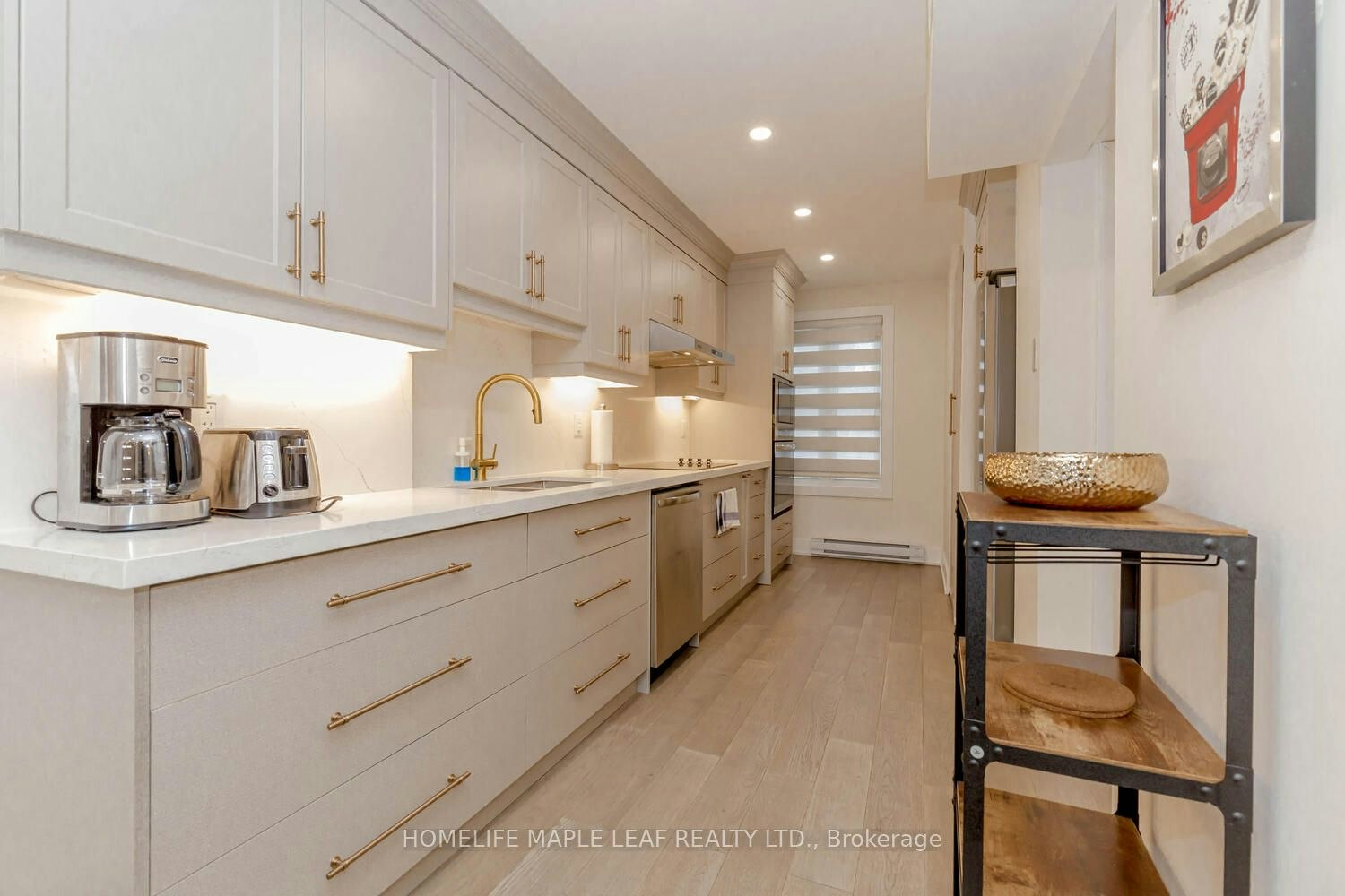 56 St Nicholas Street, Toronto, ON, M4Y 1W7 - 7