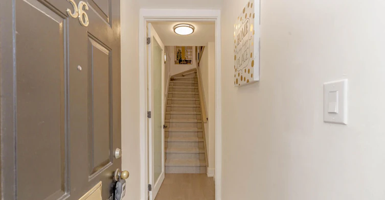 56 St Nicholas Street, Toronto, ON, M4Y 1W7 - 3