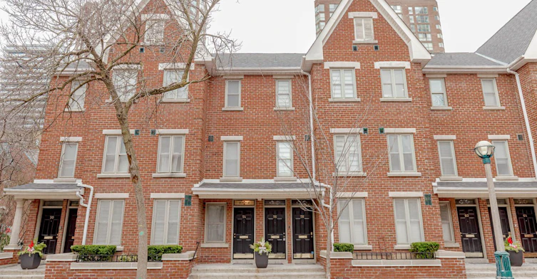 56 St Nicholas Street, Toronto, ON, M4Y 1W7 - 2