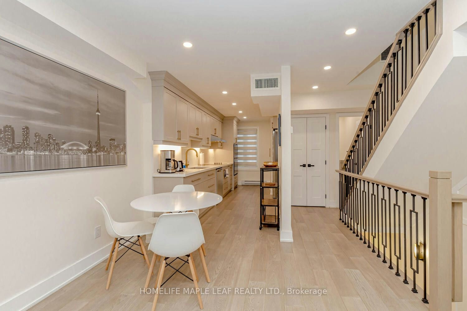 56 St Nicholas Street, Toronto, ON, M4Y 1W7 - 6