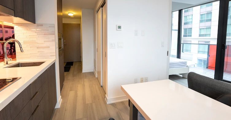 601-215 Queen Street W, Toronto, ON, M5V 0P5 - 37