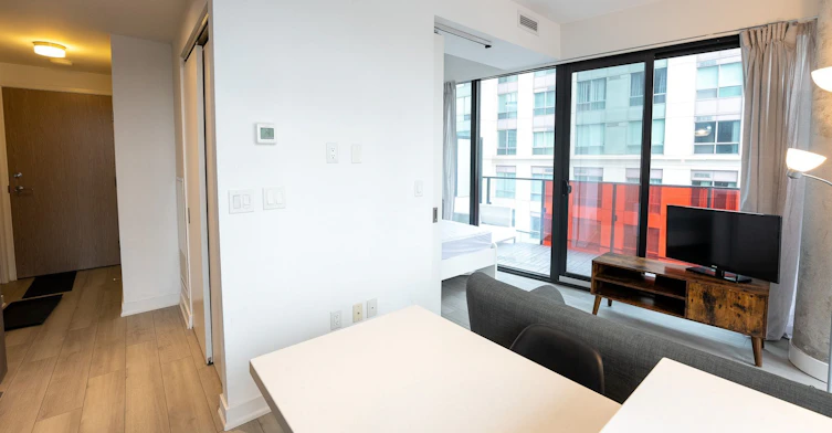 601-215 Queen Street W, Toronto, ON, M5V 0P5 - 23
