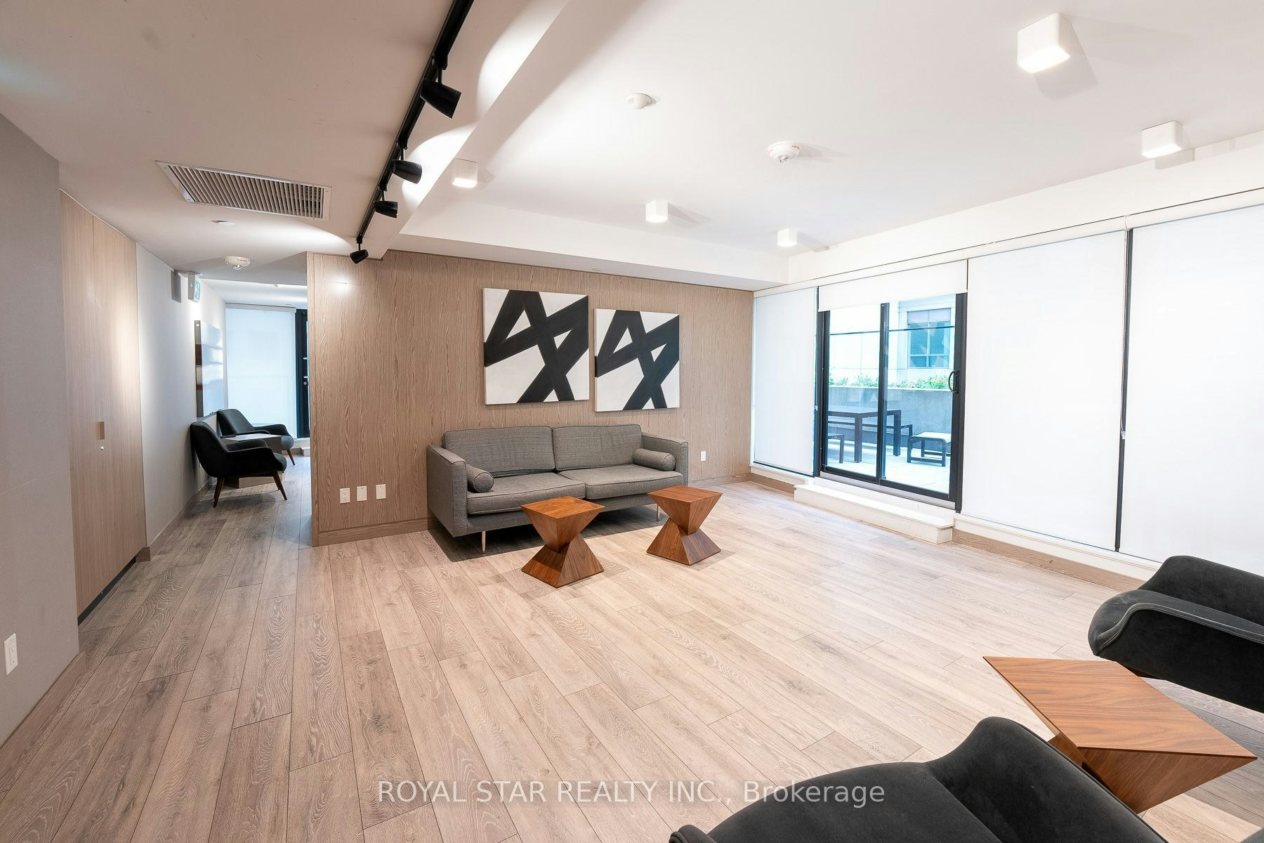 601-215 Queen Street W, Toronto, ON, M5V 0P5 - 12