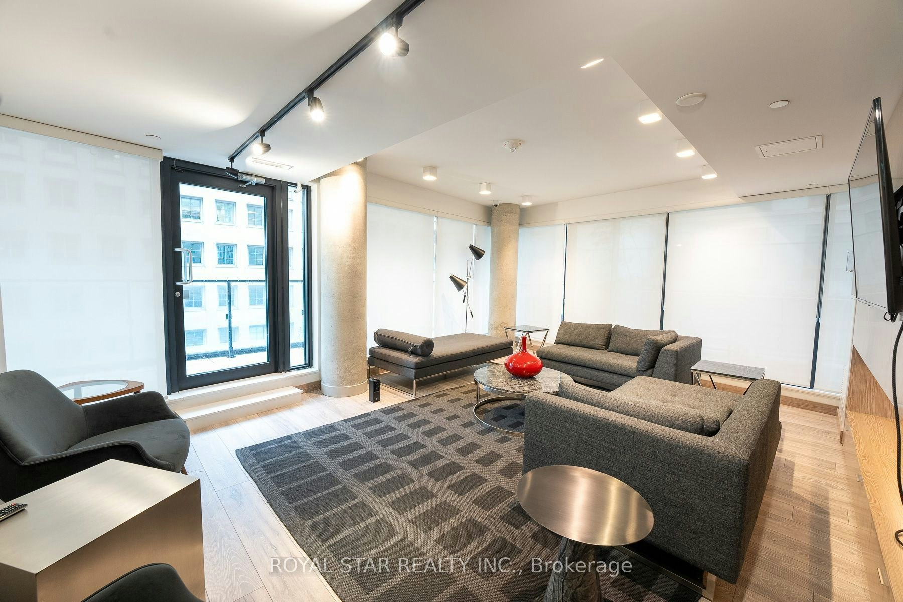 601-215 Queen Street W, Toronto, ON, M5V 0P5 - 13