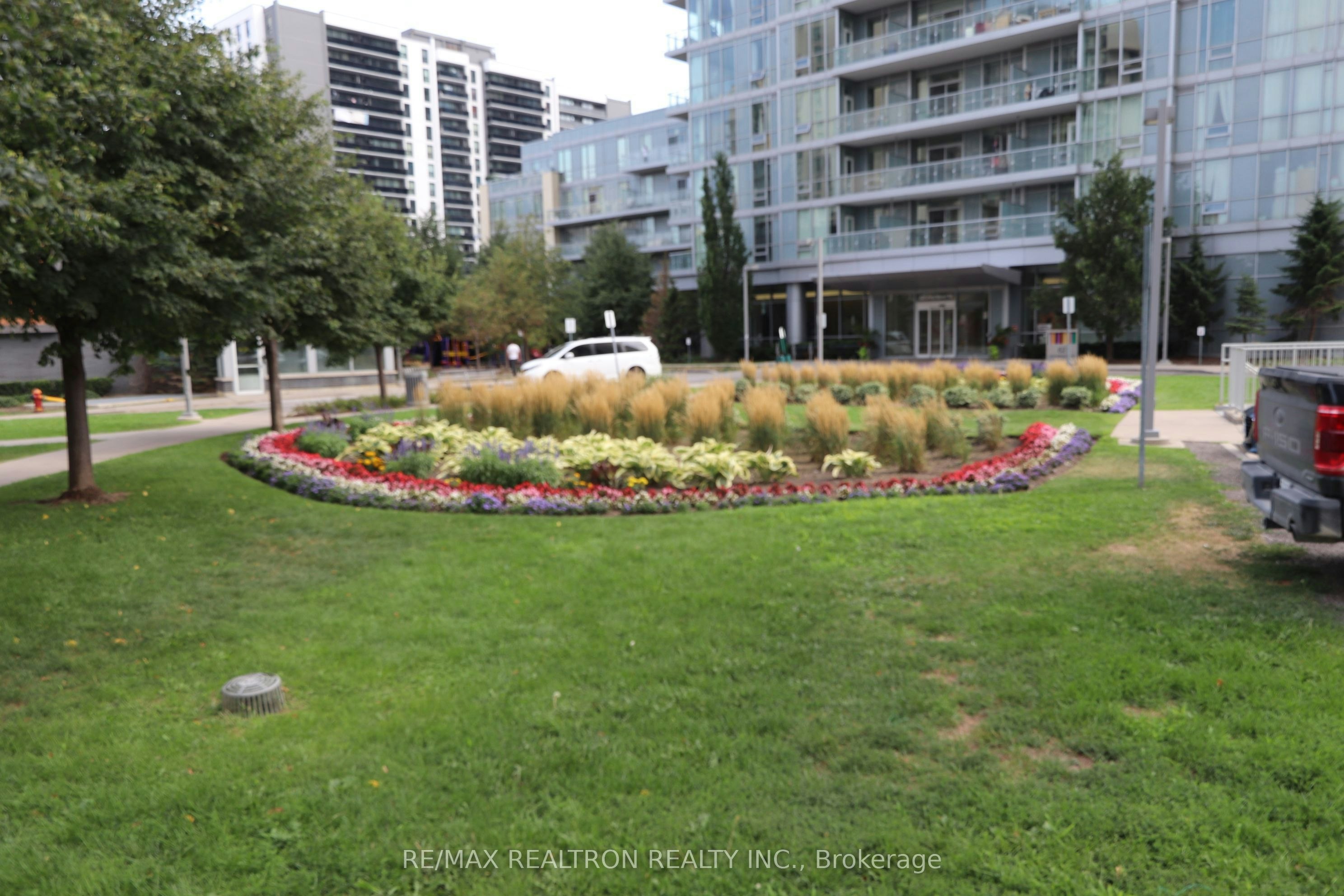 2601-66 Forest Manor Road, Toronto, ON, M2J 0B7 - 25