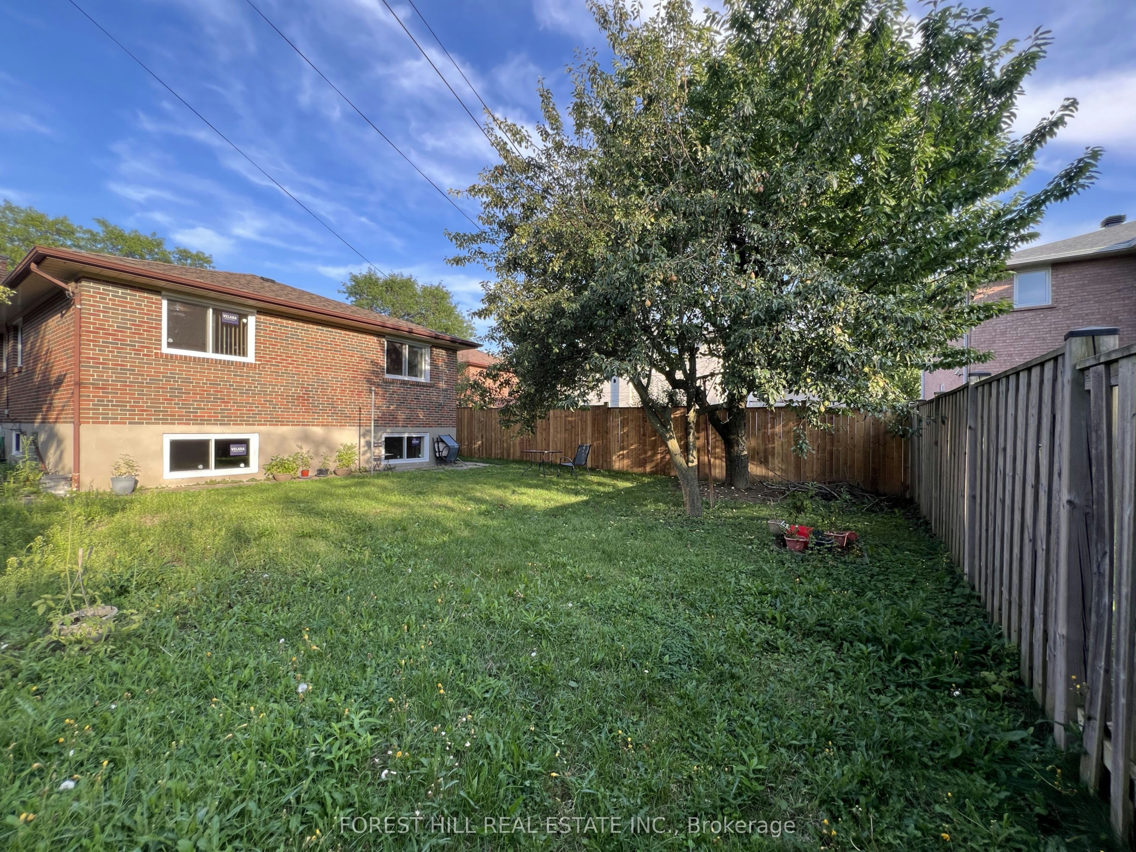 Main-444 Longmore Street, Toronto, ON, M2N 5C3 - 16
