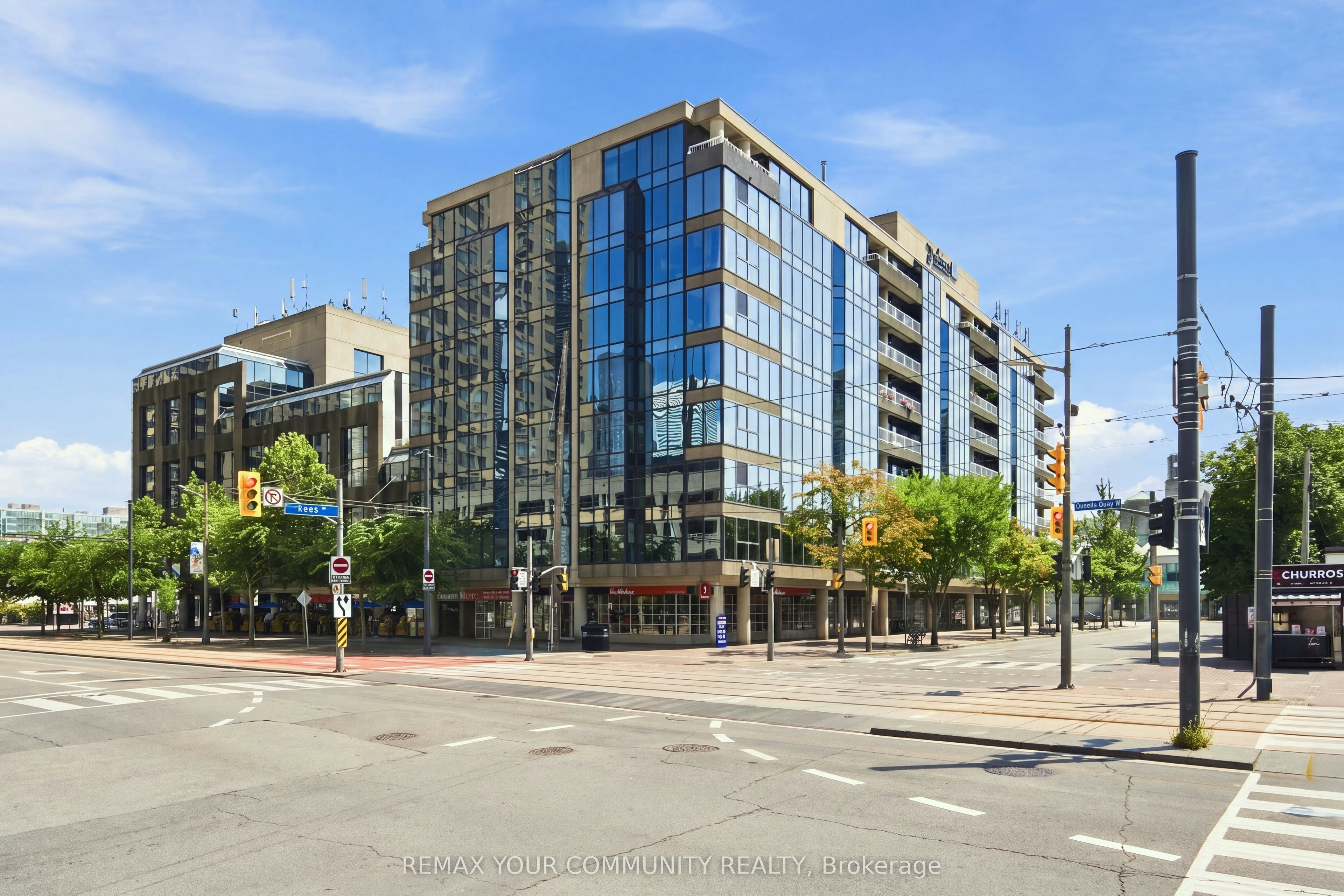 705-251 Queens Quay N/A, Toronto, ON, M5J 2N6