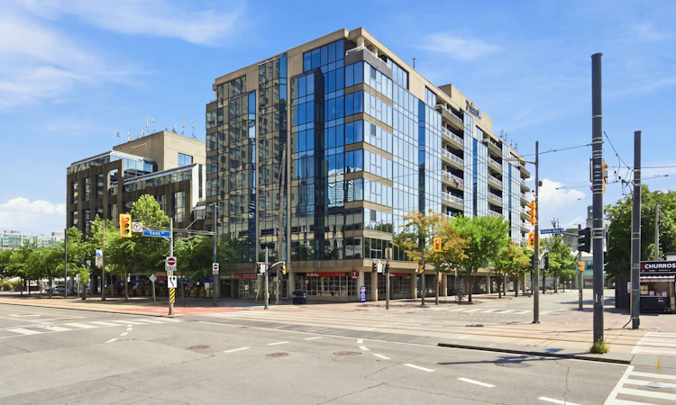 705-251 Queens Quay N/A