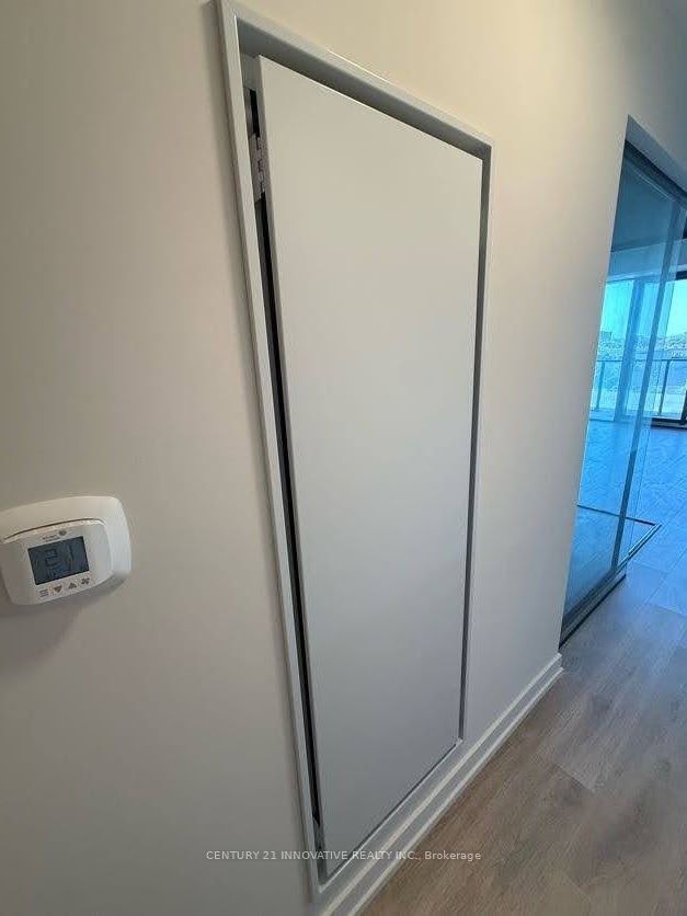 615-181 Sterling Road, Toronto, ON, M6R 2B2 - 18
