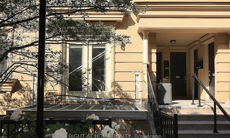 TH12-78 Carr Street