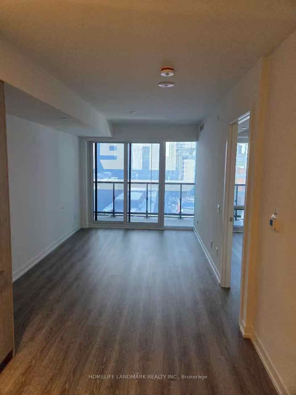 1002-771 Yonge Street W, Toronto, ON, M4W 2G4 - 2