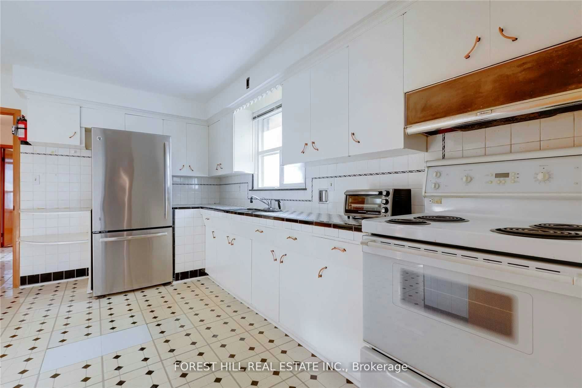 Main-61 Bryant Street, Toronto, ON, M3H 5A5 - 13
