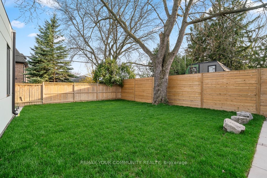 Aurelia Suite-217 Churchill Avenue, Toronto, ON, M2R 1E2 - 24