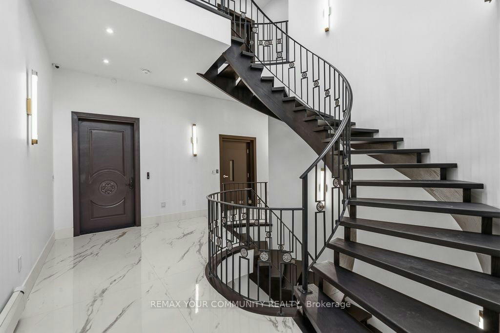 Aurelia Suite-217 Churchill Avenue, Toronto, ON, M2R 1E2 - 4