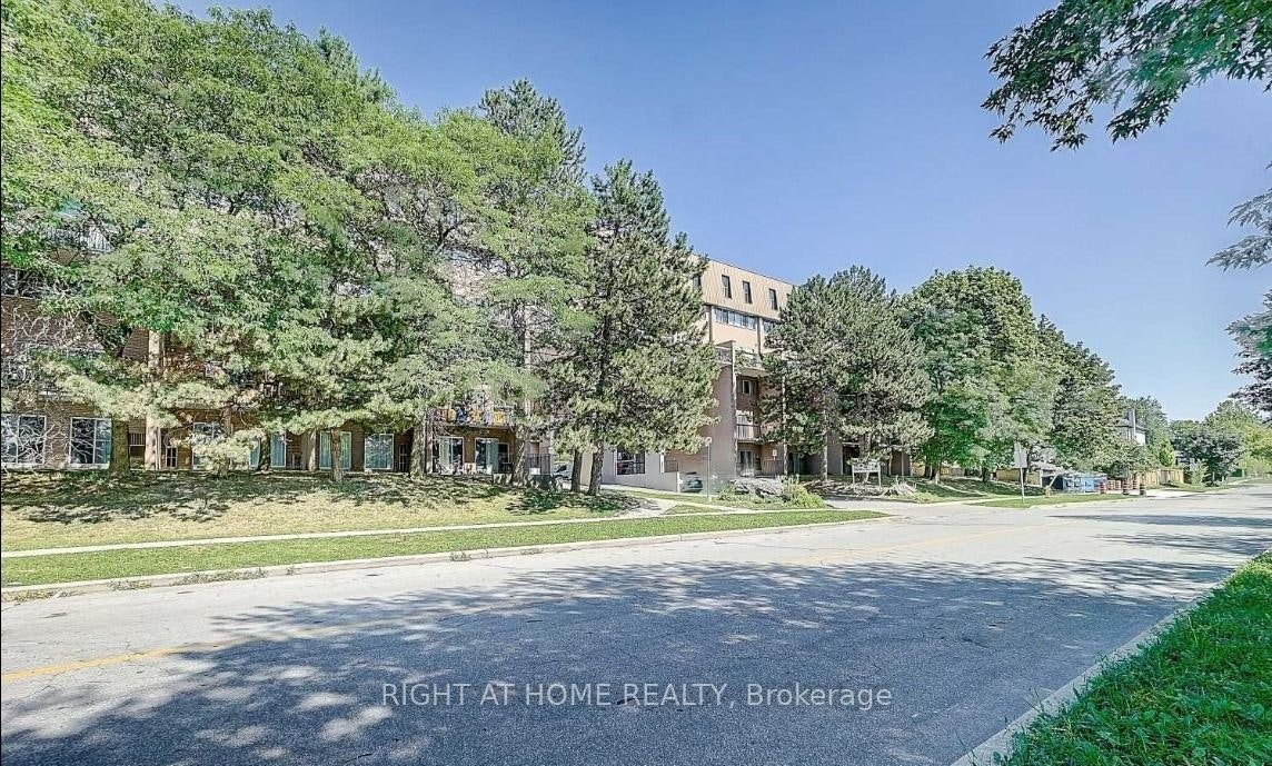 149-165 Cherokee Boulevard, Toronto, ON, M2J 4T7 - 2